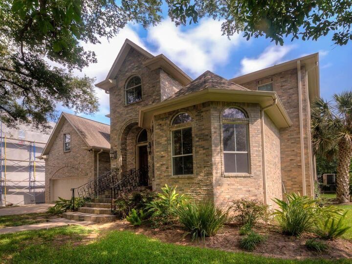 Property Photo:  3110 Glen Haven Boulevard  TX 77025 
