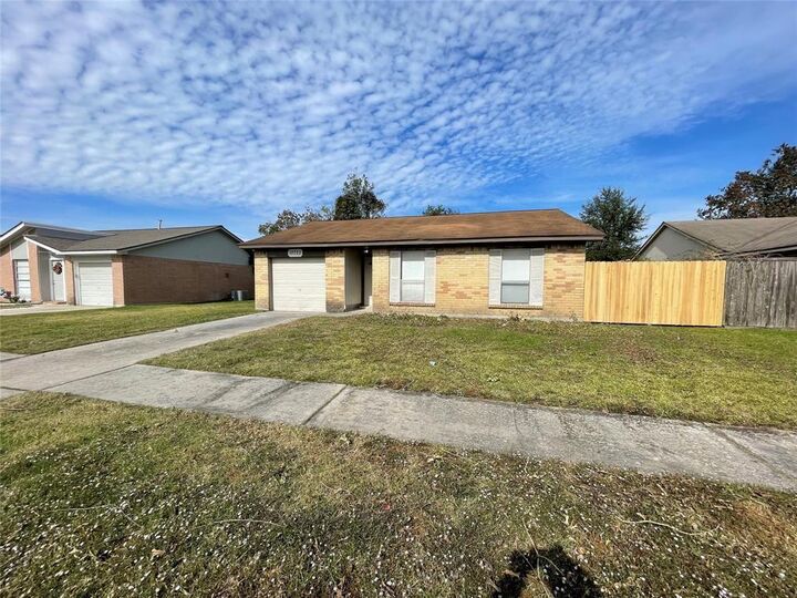 Property Photo: 10723 Thorncliff Drive TX 77396