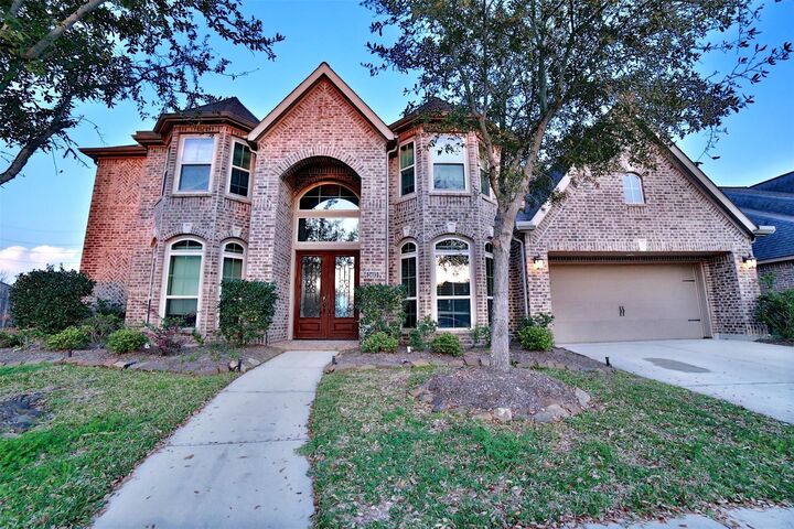 Property Photo: 2403 Haven Hill Drive TX 77494