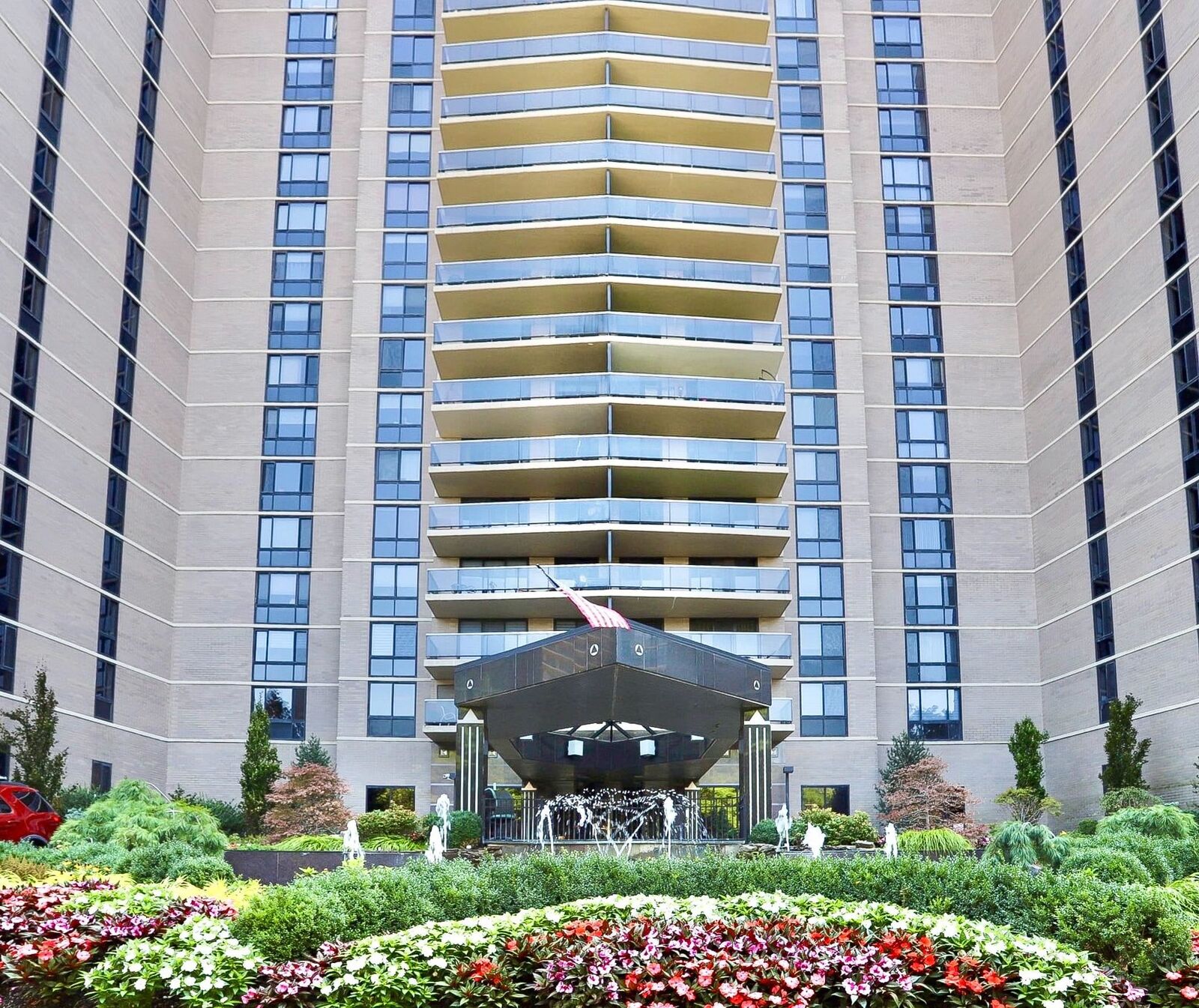 Property Photo: 1512 Palisade Ave 14R NJ 07024