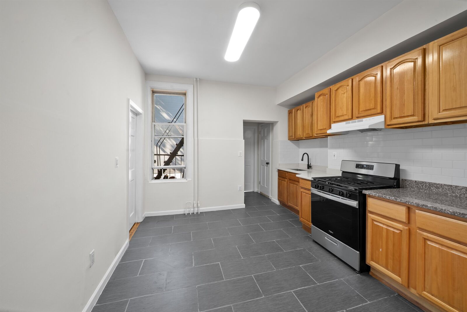 Property Photo:  67 Franklin St 2  NJ 07307 