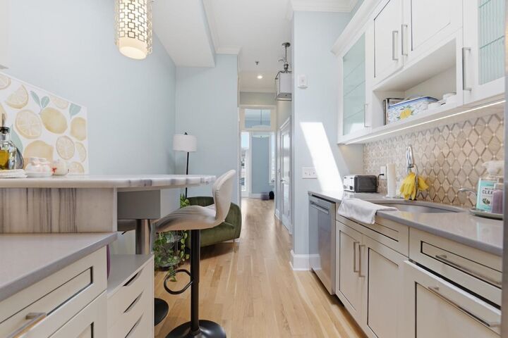 Property Photo:  604 Adams St 7  NJ 07030 