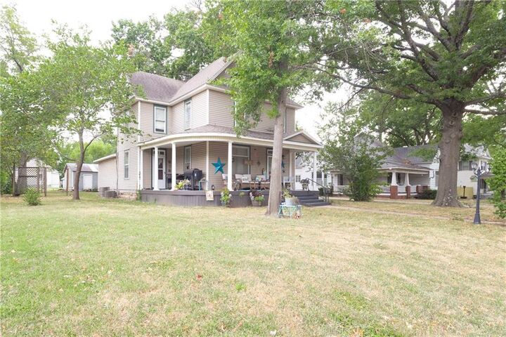 Property Photo:  825 Main Street  KS 67335 