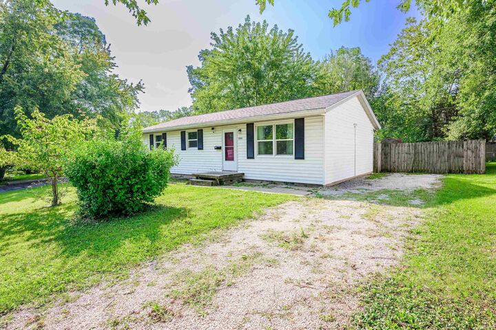 Property Photo: 1031 N Orris Drive IN 47404