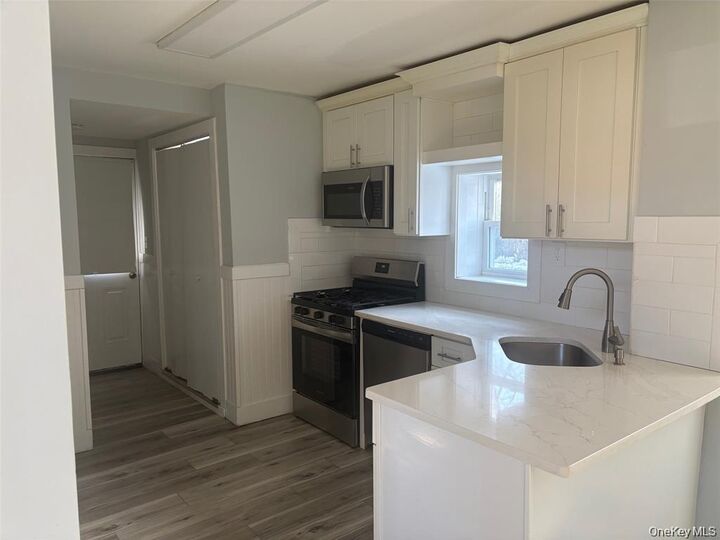Property Photo:  101 48th Street  NY 11757 