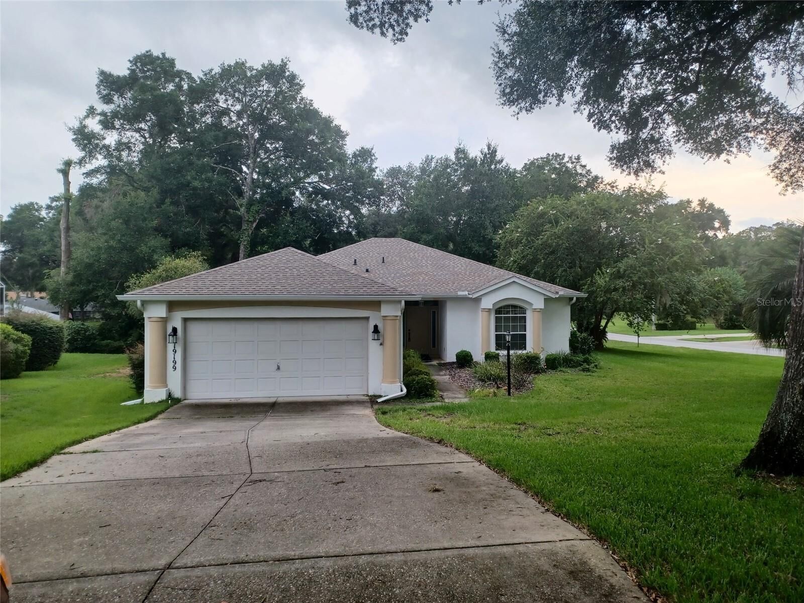 Property Photo: 19199 SW 192nd Loop FL 34432