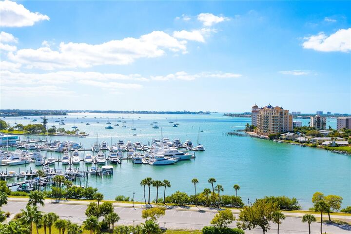 Property Photo: 1155 N Gulfstream Avenue 908 FL 34236