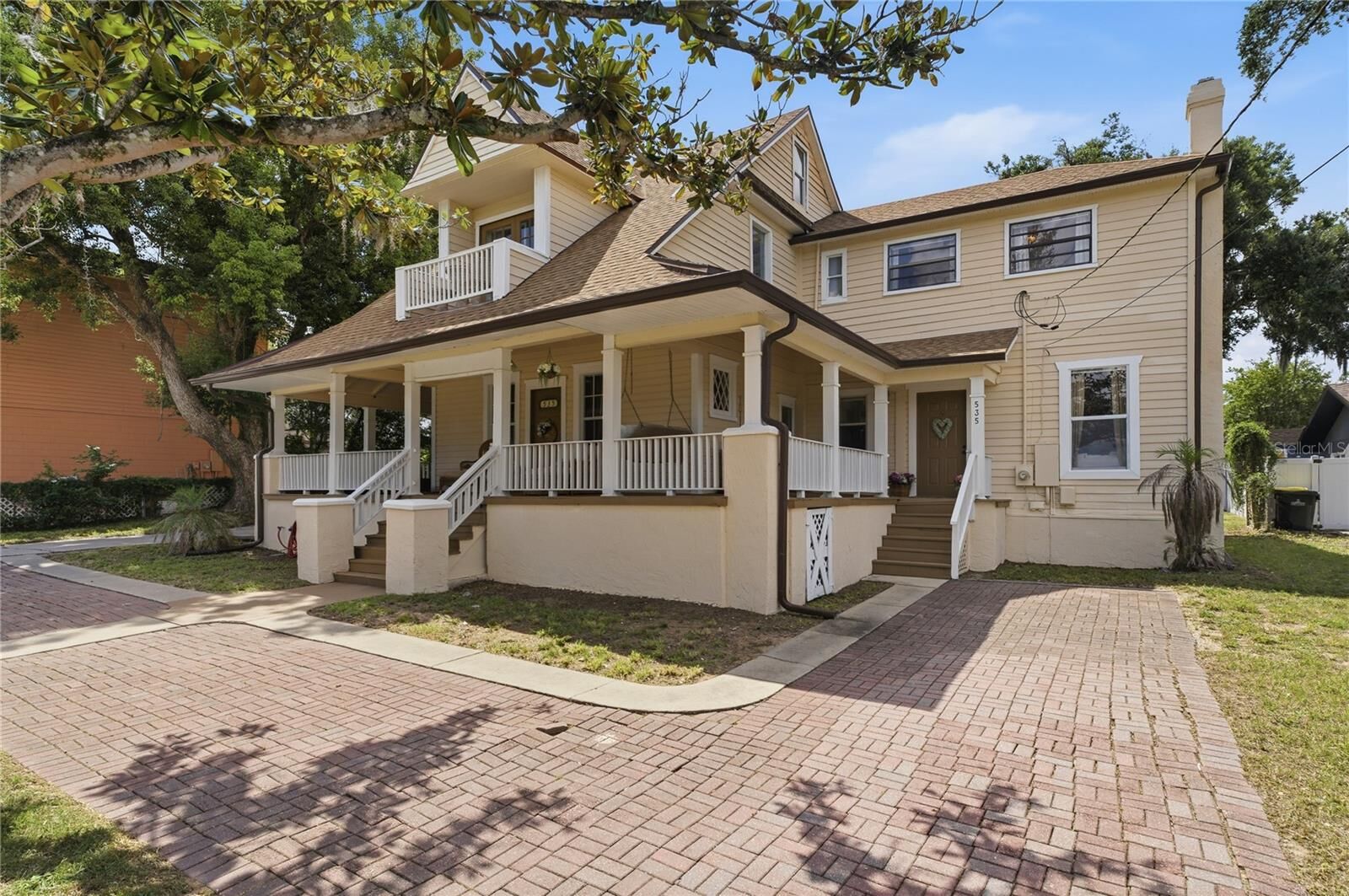 Property Photo:  535 W Osceola Street  FL 34711 