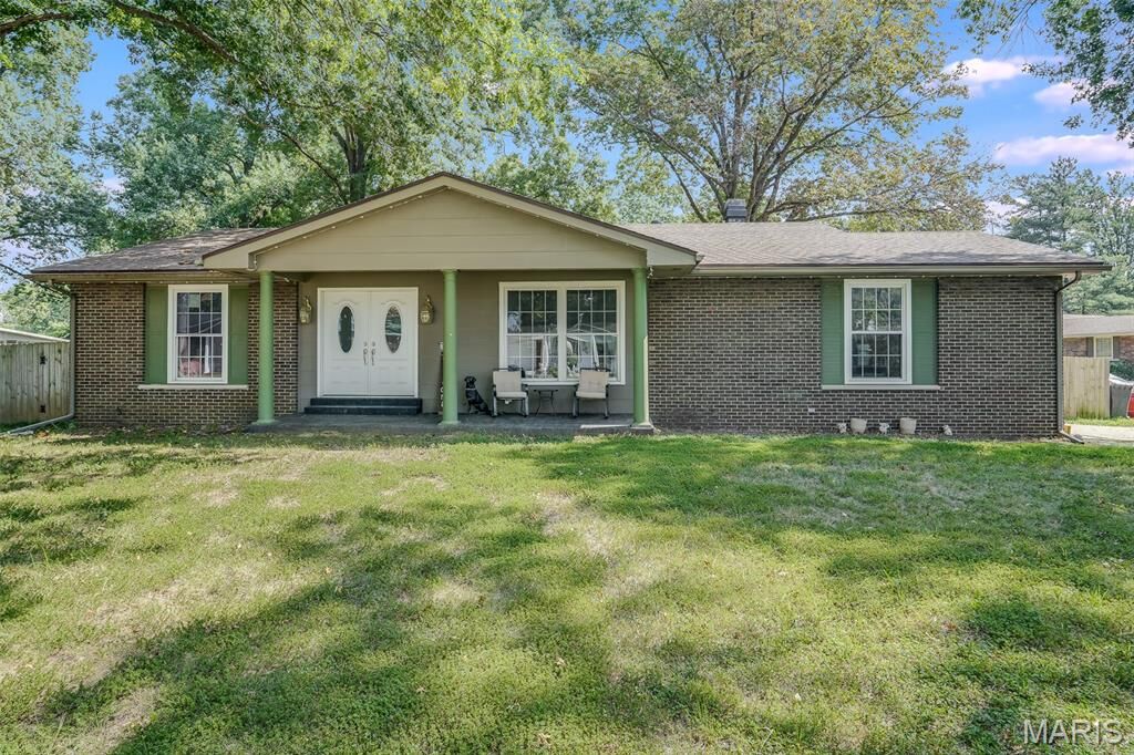 Property Photo: 5209 River Aire Drive IL 62035