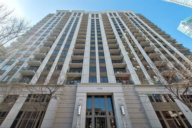 Property Photo:  1322 S Prairie Avenue 804  IL 60605 