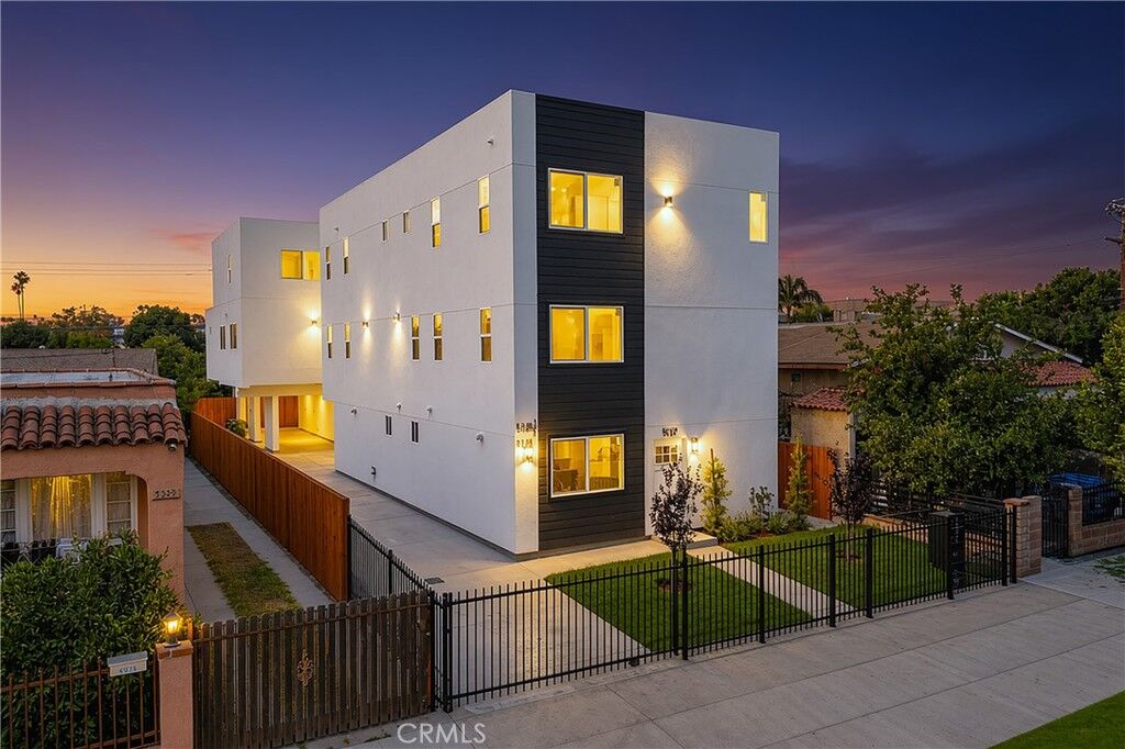 Property Photo:  5327 Geer  CA 90016 