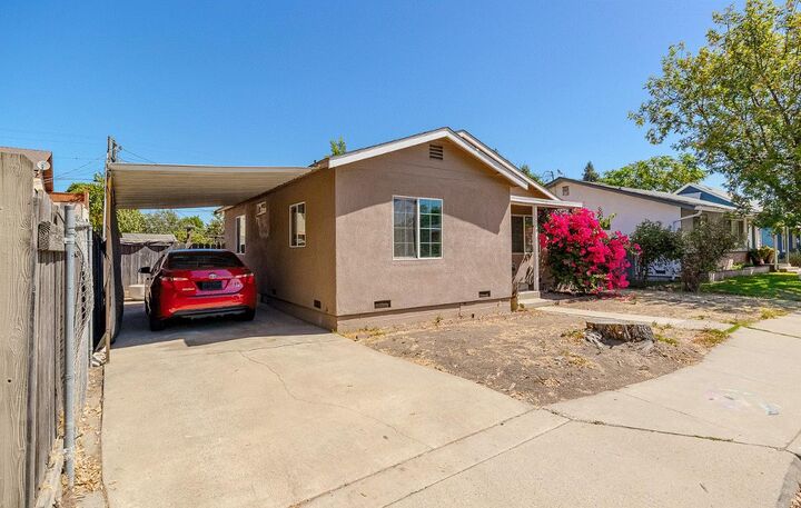 Property Photo:  1549 W Orangeburg Avenue  CA 95350 