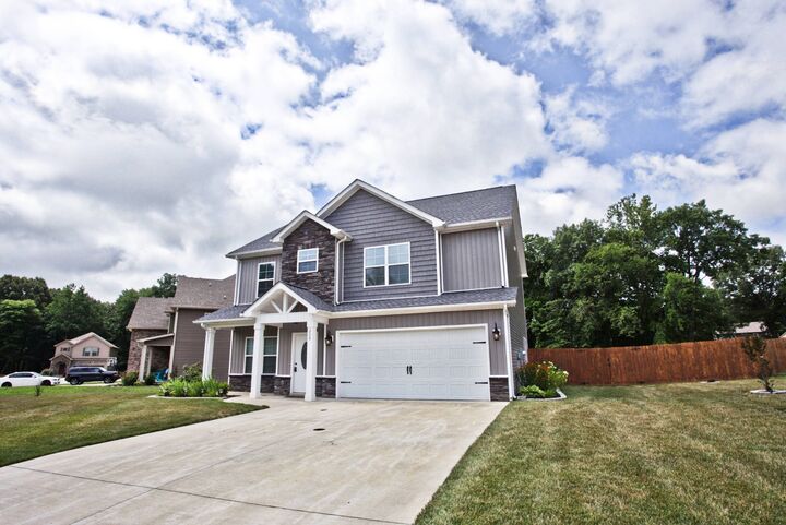 Property Photo: 208 Liam Ct TN 37043