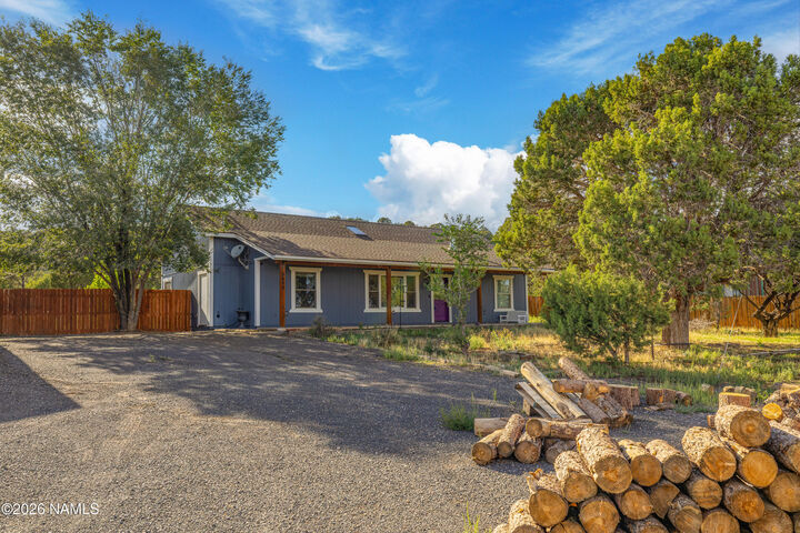 Property Photo:  5650 Foster Road  AZ 86004 