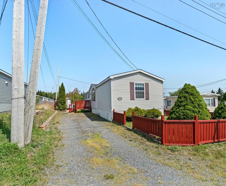 13 Bonavista Drive — photo 1