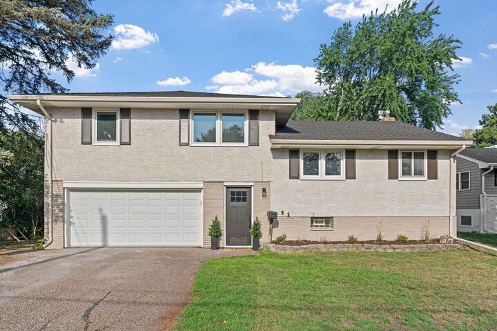 Property Photo:  1025 Colby Street  MN 55116 