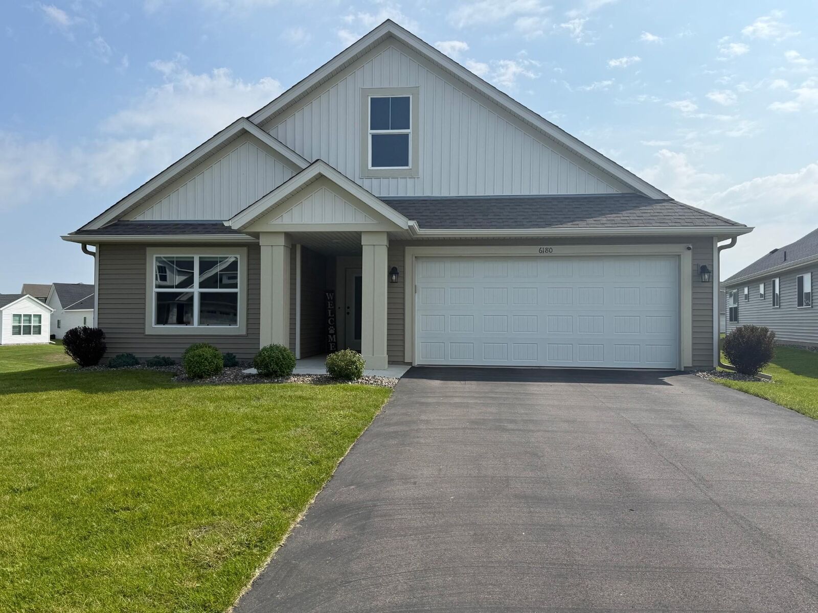 Property Photo:  6180 Quin Avenue NE  MN 55330 