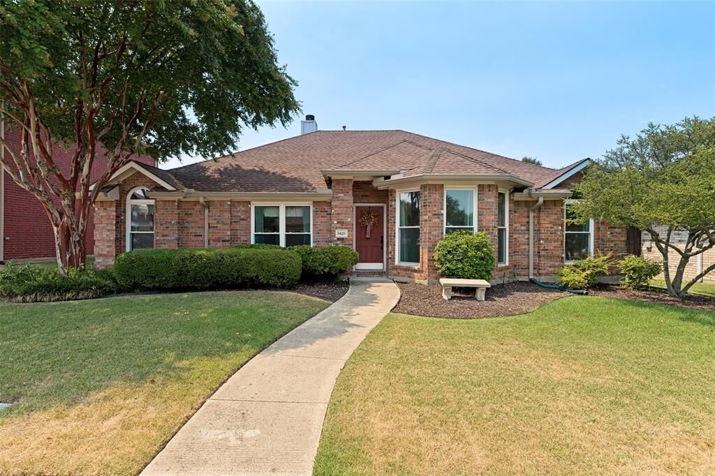 Property Photo:  3528 Snapdragon Lane  TX 75070 
