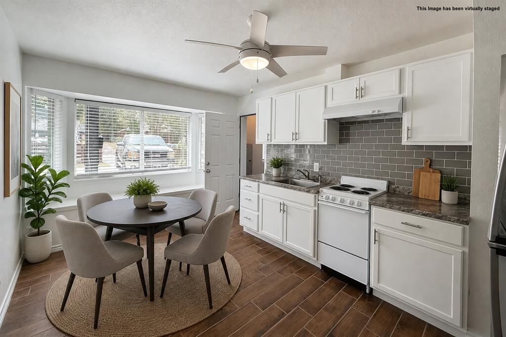 Property Photo: 2311 Vagas Street A TX 75219