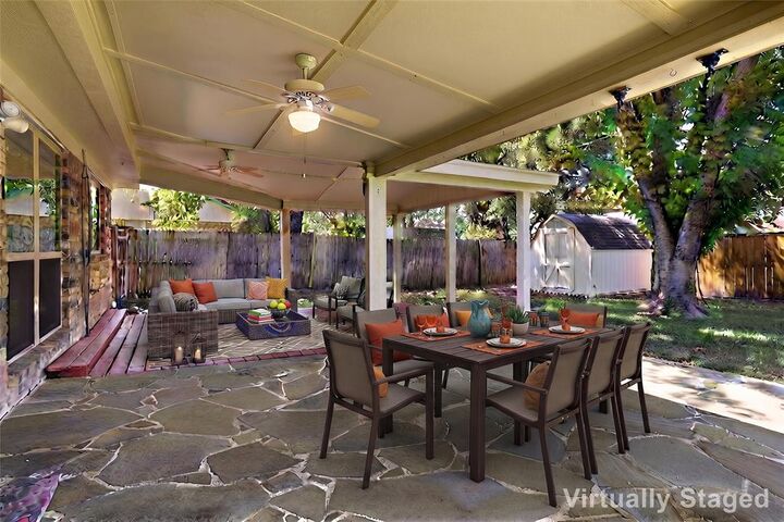 Property Photo: 212 Gloria Street TX 76248