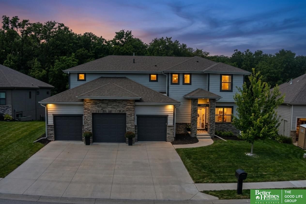 Property Photo:  5804 S 238th Street  NE 68022 