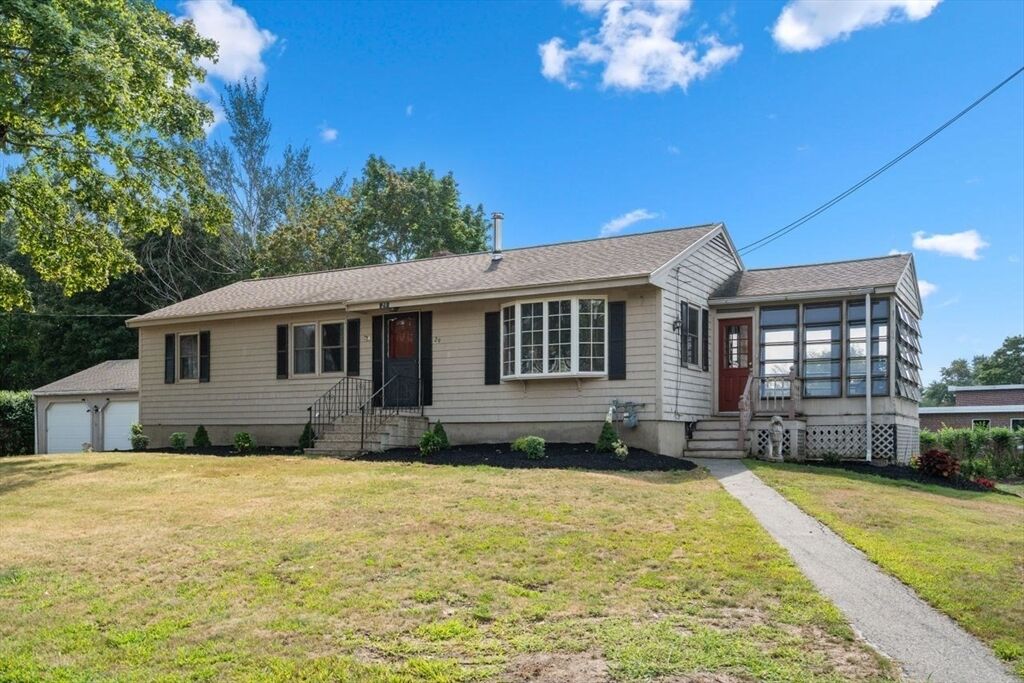 Property Photo:  29 Rosedale Avenue  MA 01845 