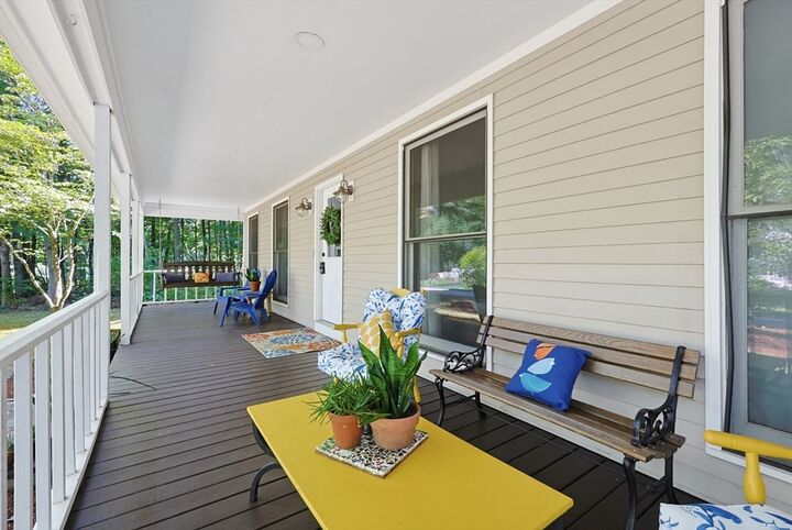 Property Photo: 74 Spinning Wheel Dr MA 01569