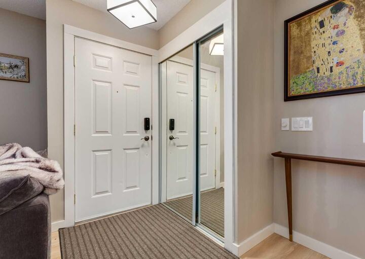 Property Photo:  80 Ashwood Road SE  AB T4B 1G8 