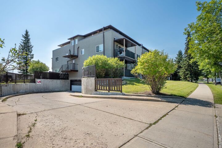 Property Photo: 280 Banister Drive 207 AB T1S 1Y5