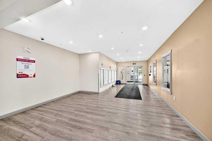 Property Photo: 4641 128 Avenue NE 3222 AB T3N 1T4