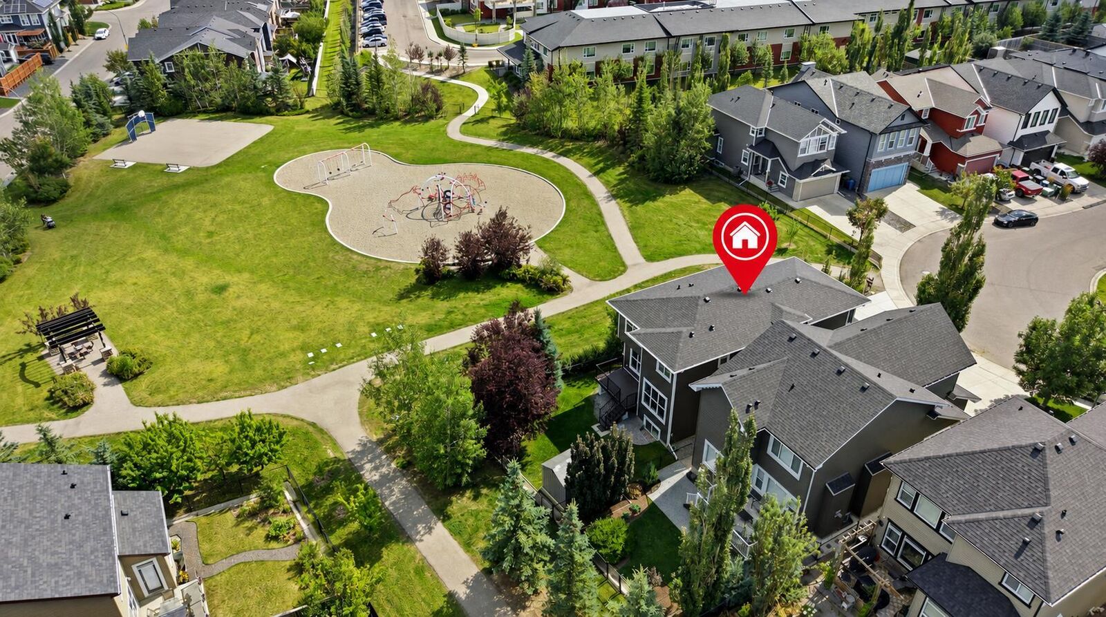 Property Photo: 141 Evanspark Gardens NW AB T3P 0G7