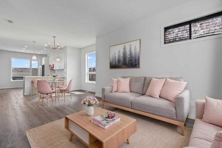 30 Evanscrest Manor NW — photo 1