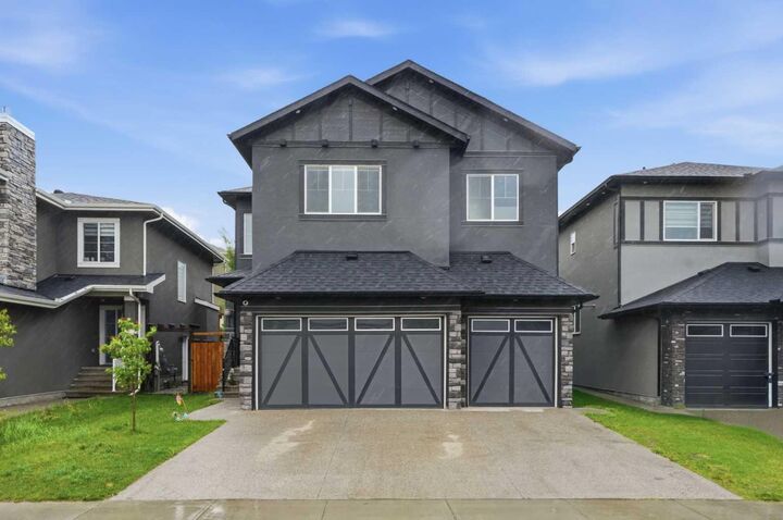 166 Kinniburgh Crescent — photo 1