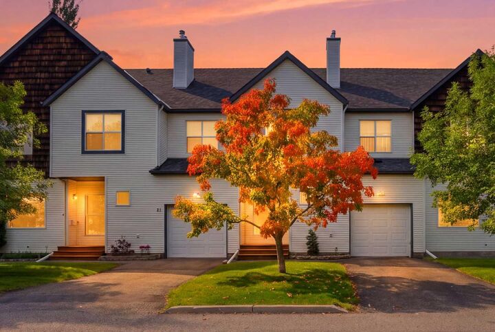 47 Bridlewood View SW — photo 1