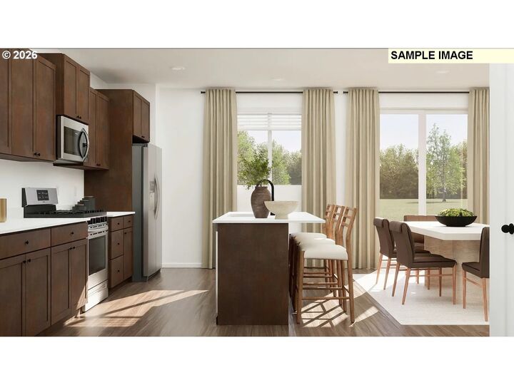Property Photo: 1644 N Young St OR 97127