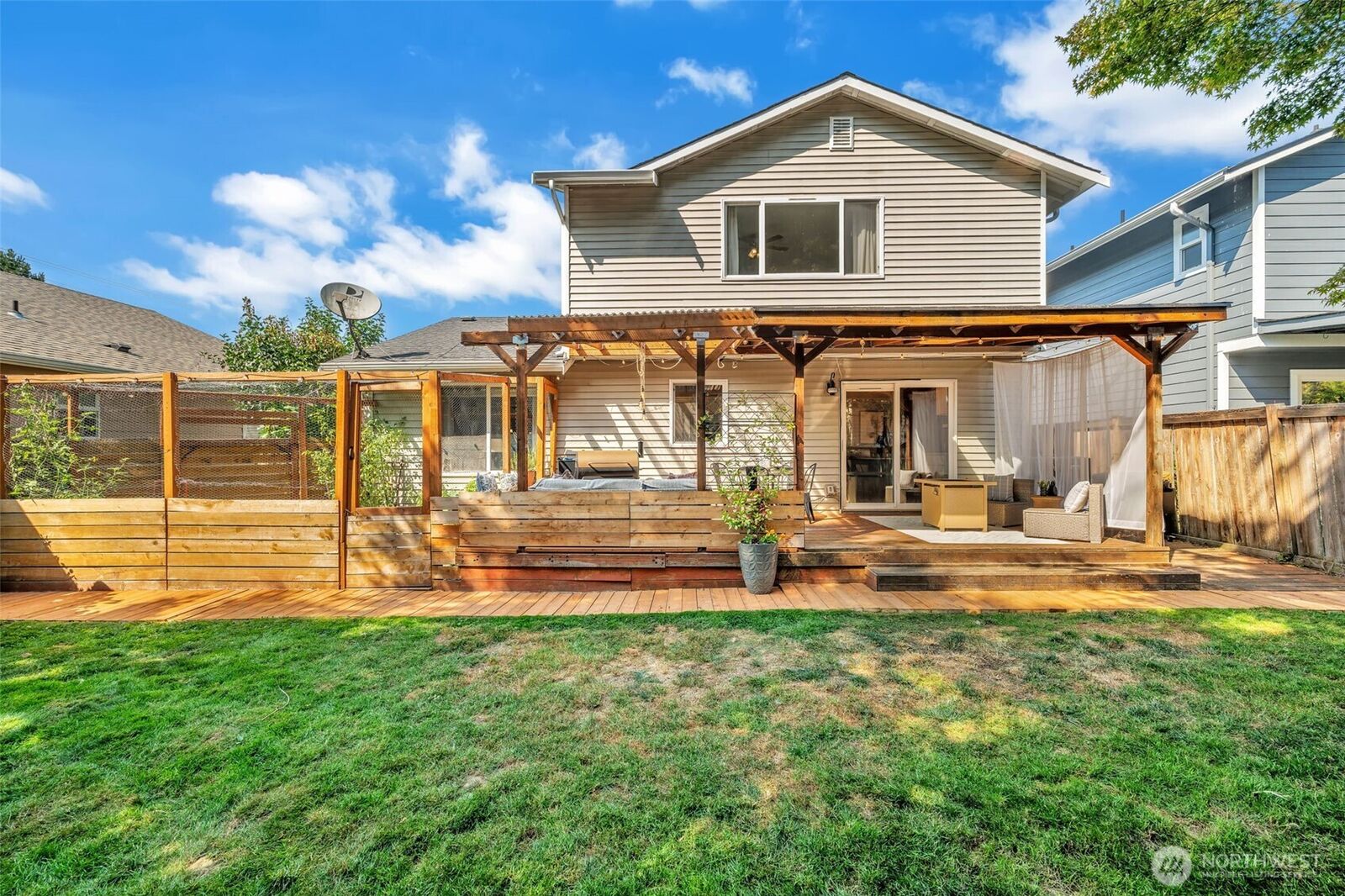 Property Photo: 17134 Laurel Lane SE WA 98272