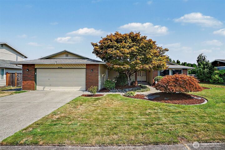 Property Photo:  6421  152nd Avenue E  WA 98390 