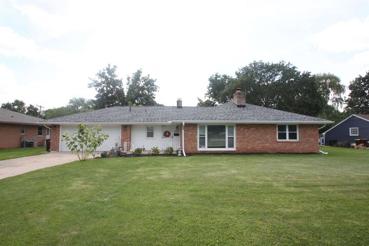 Property Photo: 1222 Kay Avenue IL 61103