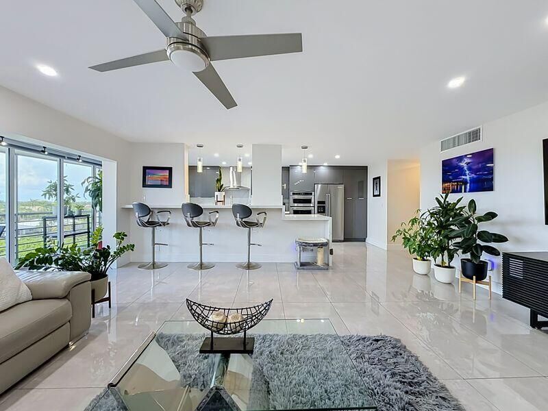 Property Photo:  3050 NE 47th Court 507  FL 33308 
