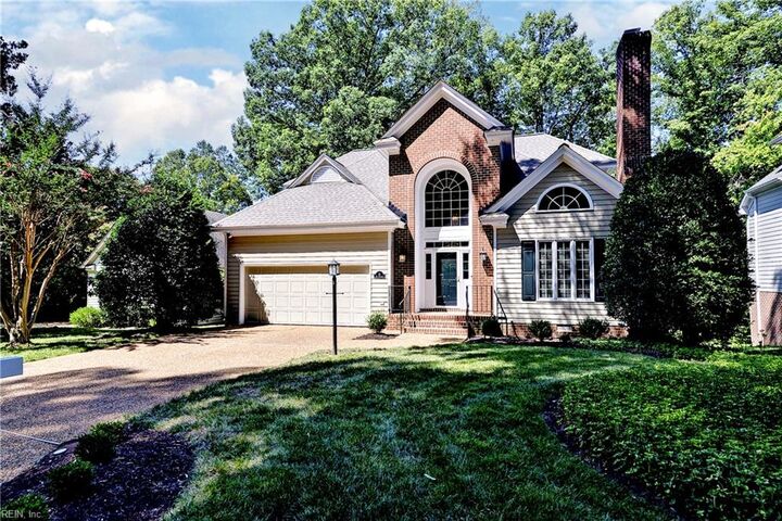 Property Photo:  16 The Palisades  VA 23185 