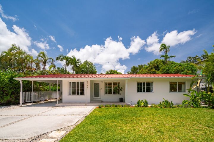 Property Photo: 6761 SW 76th Ter FL 33143