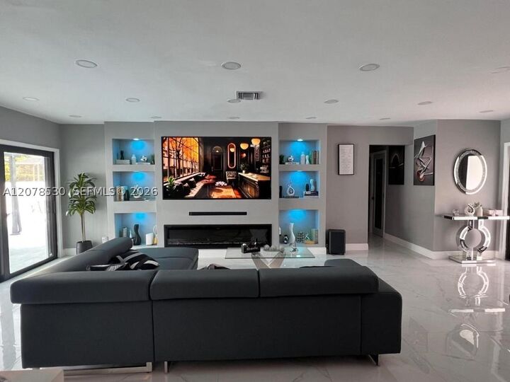 Property Photo:  431 NE 146th Ter  FL 33161 