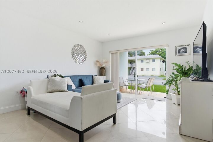 Property Photo:  7680 SW 82nd St H121  FL 33143 