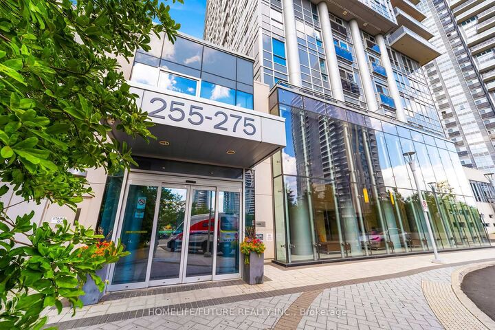 Property Photo: 275 Village Green Square 2815 ON M1S 0L8