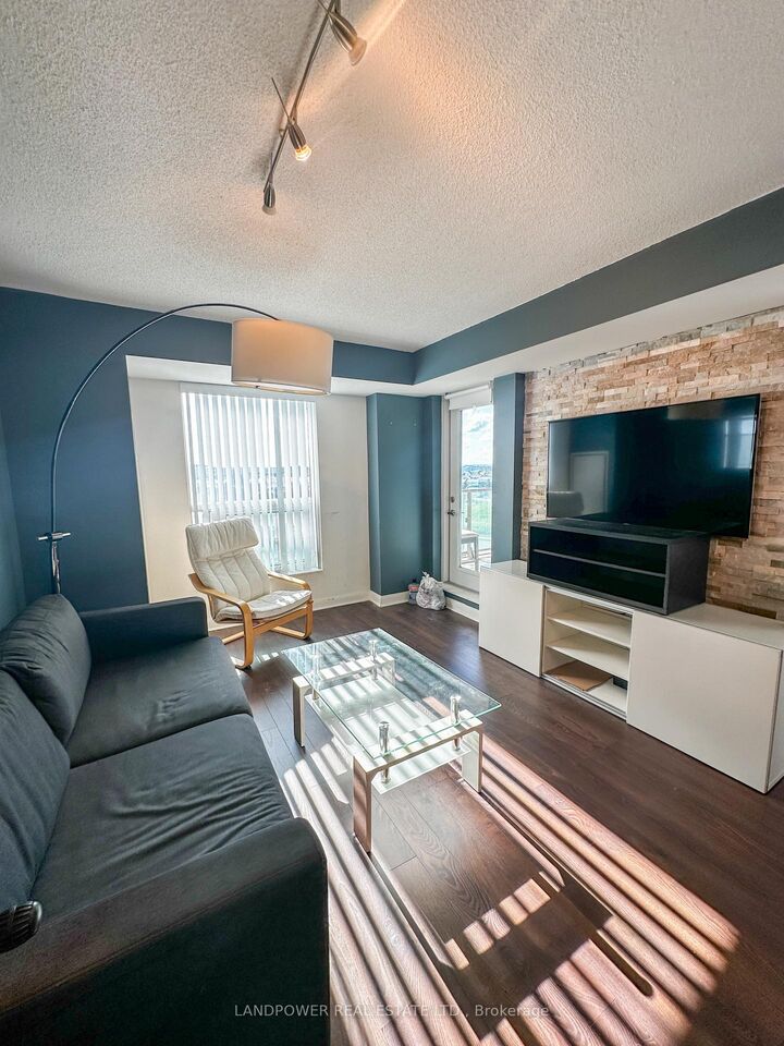 Property Photo:  75 Norman Bethune Avenue 504  ON L4B 0B6 