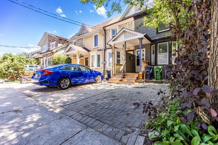 93 Muriel Avenue N — photo 1