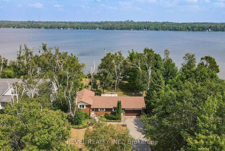 Property Photo: 126 Pinewood Boulevard ON K0M 2T0