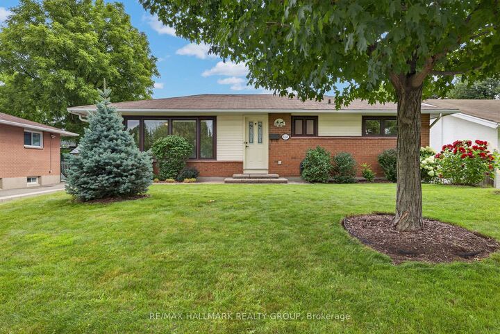 Property Photo: 1143 Gateway Road ON K2C 2W8
