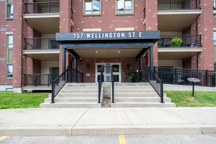 Photo de la propriété:  157 Wellington Street E 304  ON L9R 0R7 