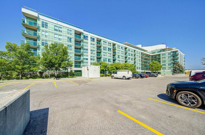 Property Photo: 60 Fairfax Crescent 227 ON M1L 0E1